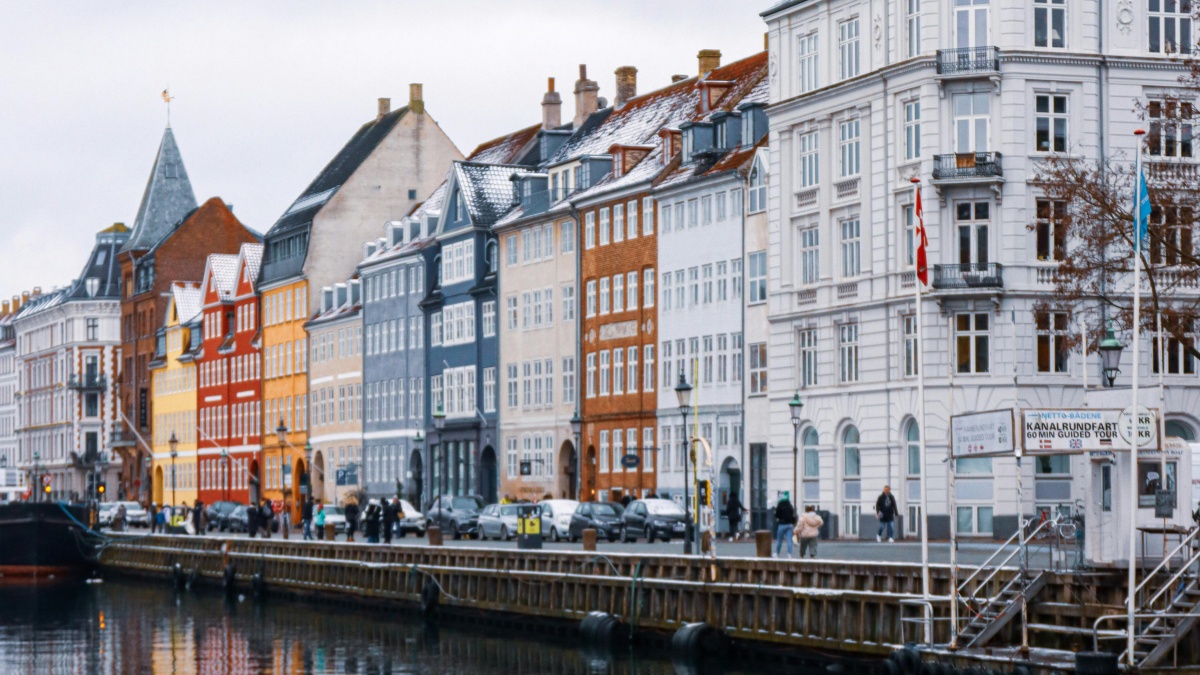 Hvordan WhatsApp Influencers i Denmark Samarbejder med Brands i United Kingdom
