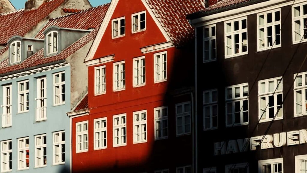 2025 Netherlands LinkedIn annoncepriser og målretning for danske annoncører