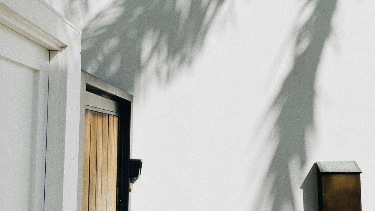 Sådan når du hollandske brands på Threads med før-efter transformationer