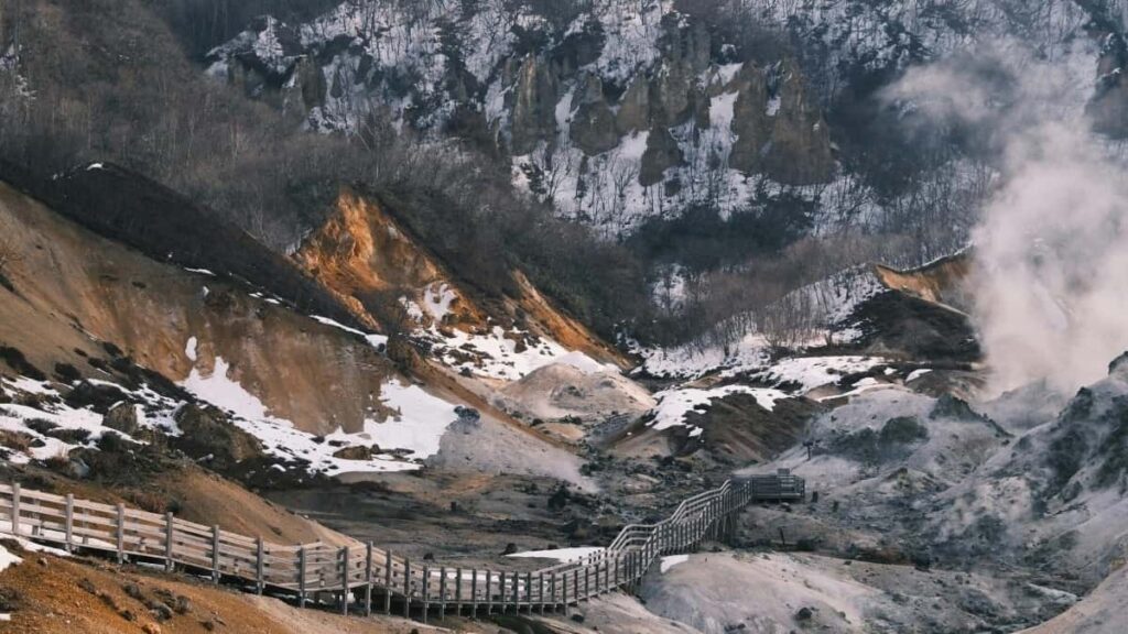 Praktisk guide til danske musikcreators: hvordan man kontakter iranske brands pa Snapchat for at promovere musik via challenges taktikker, risici og lokale tricks.