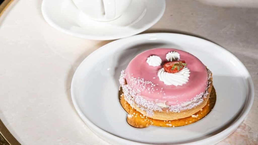 Praktisk guide for danske creators: hvordan du nar svenske brands via Apple Music, laver opflgende indhold til fans og skaber partnerskaber der virker.