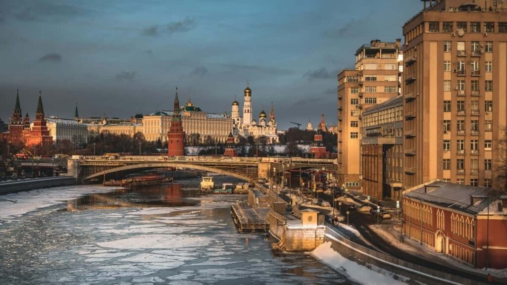 Praktisk guide for danske creators: hvordan du finder og pitcher UAEbrands pa Kuaishou og cocreator eksklusive produktbundles med hj impact.