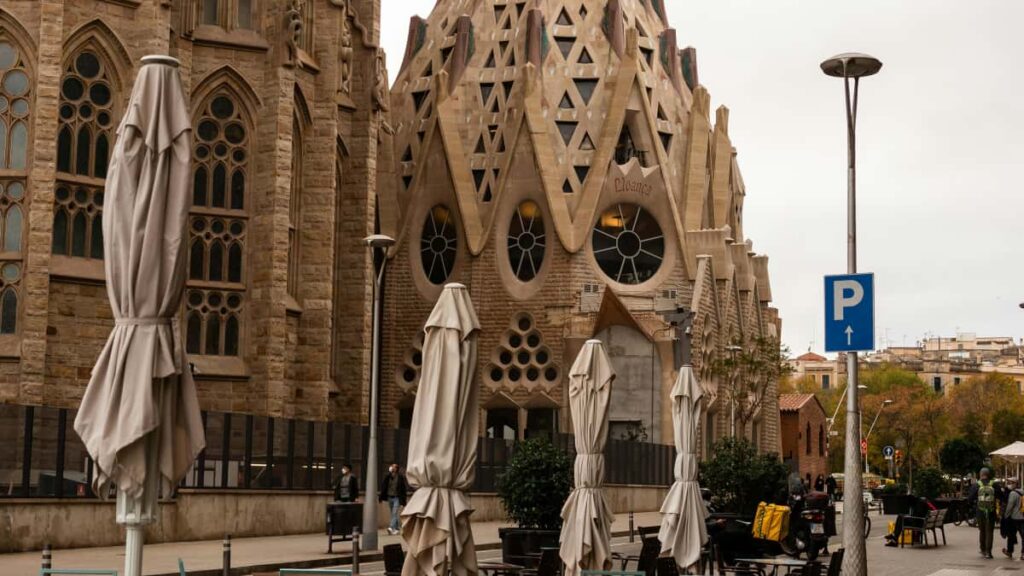 Praktisk guide for danske annoncrer: hvordan du identificerer, vurderer og sponsorere egyptiske eBay-creators til behind-the-scenes indhold taktikker, vrktjer og risikostyring.