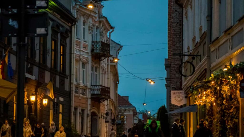 Praktisk guide til danske annoncrer: hvordan du finder og samarbejder med Telegram-creators i Puerto Rico for at fa malrettede SaaS-trials.