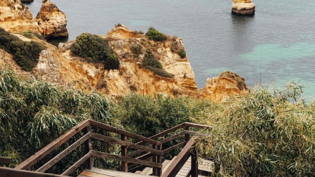 Praktisk guide til danske annoncrer: hvordan du finder og samarbejder med Spotify-creators i Costa Rica for effektive sangpromover.