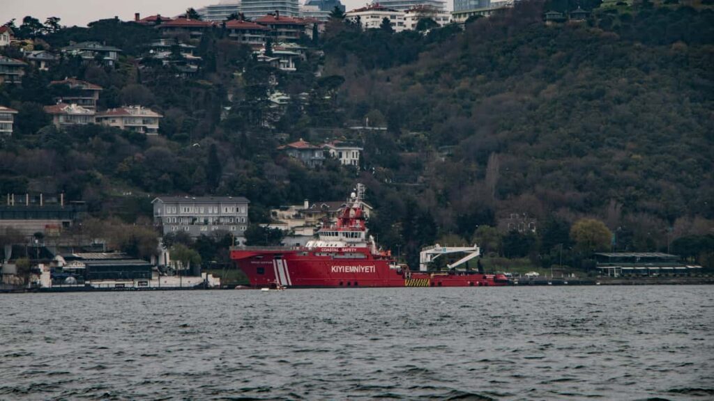 Praktisk guide til danske annoncrer: hvordan du finder og samarbejder med portugisiske Twitter-creators for viral videoindhold.